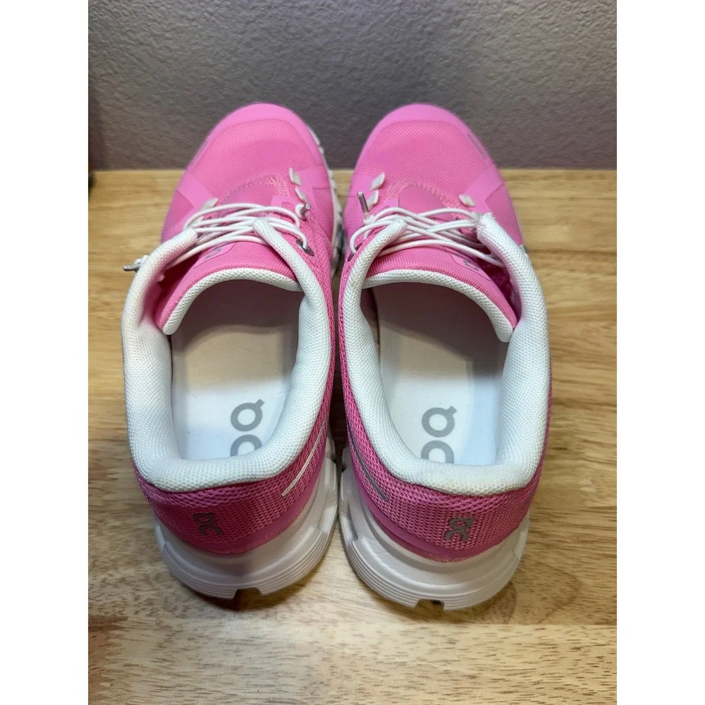 On Running Cloud Pink White Women Running Shoes US 7 EU 38 NWOT